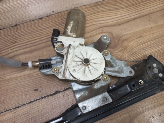 bontott FORD FOCUS I Jobb első Ablakemelő Szerkezet (Elektromos)