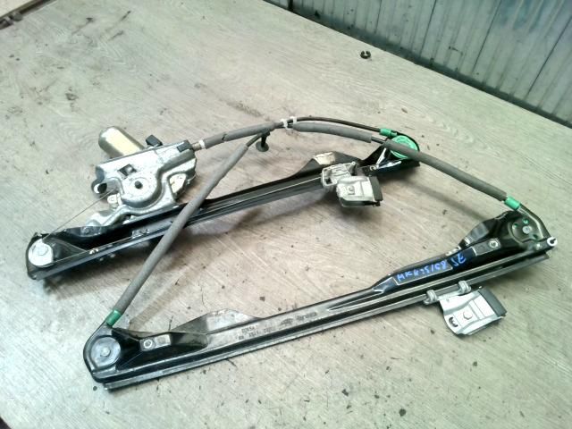 bontott FORD FOCUS I Jobb első Ablakemelő Szerkezet (Elektromos)