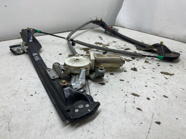 bontott FORD FOCUS I Jobb első Ablakemelő Szerkezet (Elektromos)