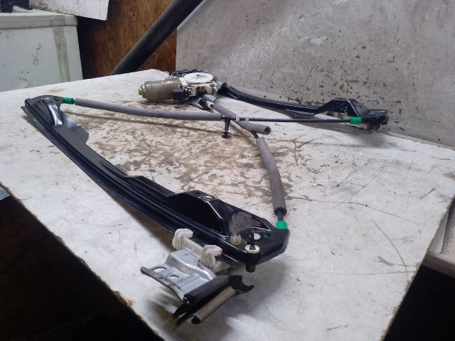 bontott FORD FOCUS I Jobb első Ablakemelő Szerkezet (Elektromos)