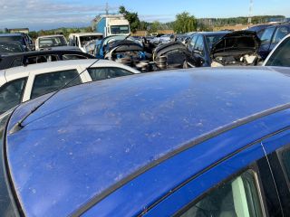 bontott FORD FOCUS I Jobb első Ajtó (Részeivel)