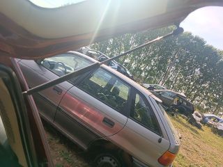 bontott FORD FOCUS I Jobb első Ajtó (Üres lemez)