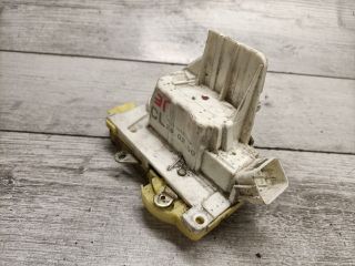 bontott FORD FOCUS I Jobb első Ajtózár