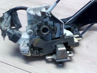 bontott FORD FOCUS I Jobb első Ajtózár