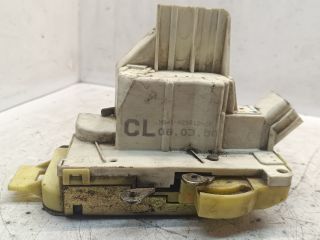 bontott FORD FOCUS I Jobb első Ajtózár