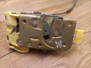 bontott FORD FOCUS I Jobb első Ajtózár