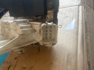 bontott FORD FOCUS I Jobb első Ajtózár