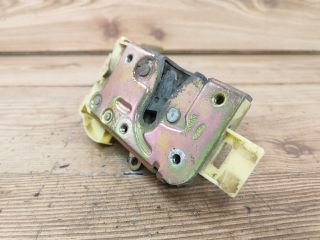 bontott FORD FOCUS I Jobb első Ajtózár