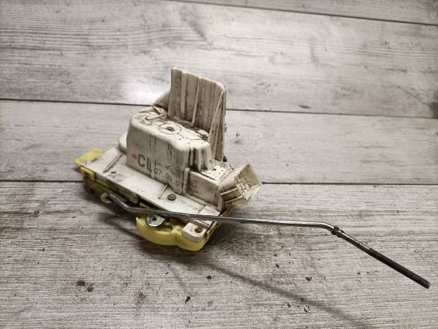 bontott FORD FOCUS I Jobb első Ajtózár