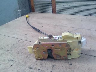 bontott FORD FOCUS I Jobb első Ajtózár