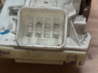 bontott FORD FOCUS I Jobb első Ajtózár