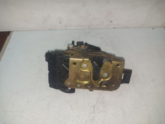 bontott FORD FOCUS I Jobb első Ajtózár