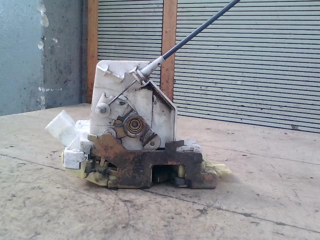 bontott FORD FOCUS I Jobb első Ajtózár