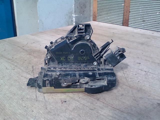 bontott FORD FOCUS I Jobb első Ajtózár