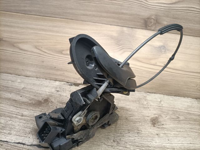 bontott FORD FOCUS I Jobb első Ajtózár