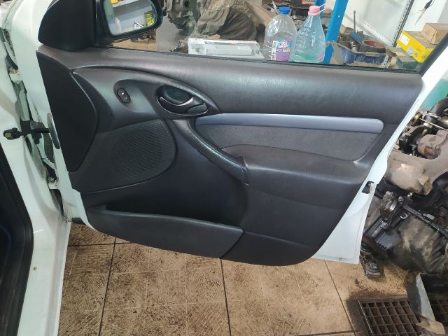 bontott FORD FOCUS I Jobb első Ajtózár