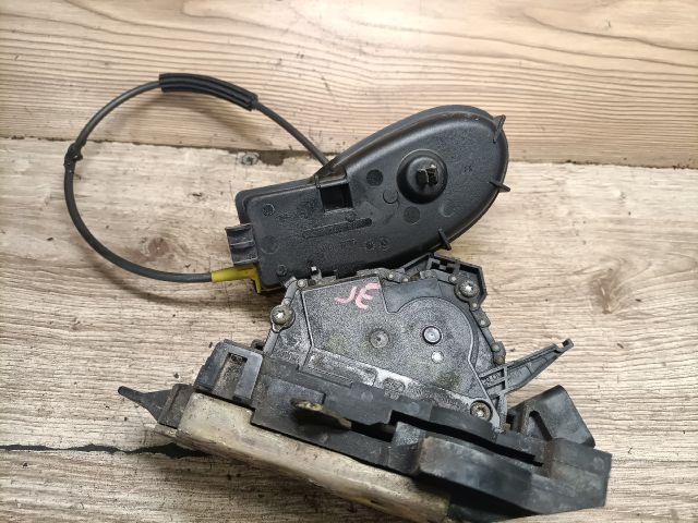 bontott FORD FOCUS I Jobb első Ajtózár