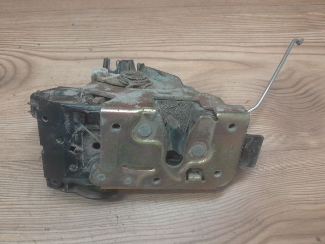 bontott FORD FOCUS I Jobb első Ajtózár