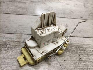 bontott FORD FOCUS I Jobb első Ajtózár