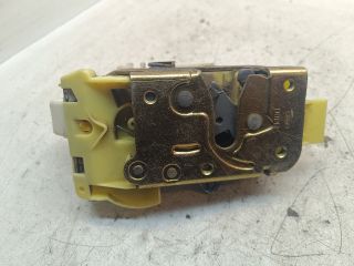 bontott FORD FOCUS I Jobb első Ajtózár