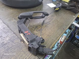 bontott FORD FOCUS I Jobb első Ajtózár