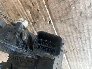 bontott FORD FOCUS I Jobb első Ajtózár