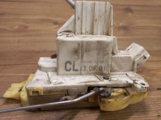 bontott FORD FOCUS I Jobb első Ajtózár