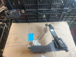 bontott FORD FOCUS I Jobb első Ajtózár