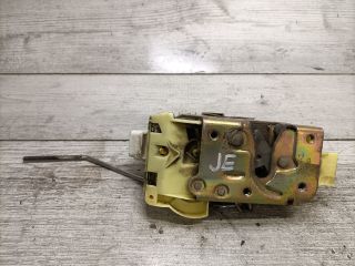 bontott FORD FOCUS I Jobb első Ajtózár