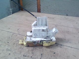 bontott FORD FOCUS I Jobb első Ajtózár