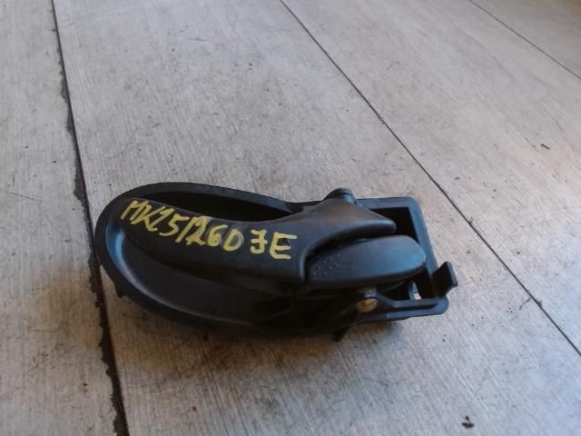 bontott FORD FOCUS I Jobb első Belső Kilincs