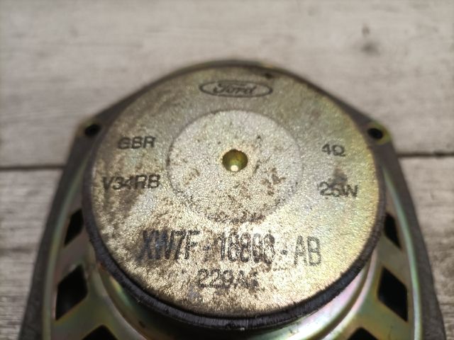 bontott FORD FOCUS I Jobb első Hangszóró