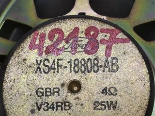 bontott FORD FOCUS I Jobb első Hangszóró