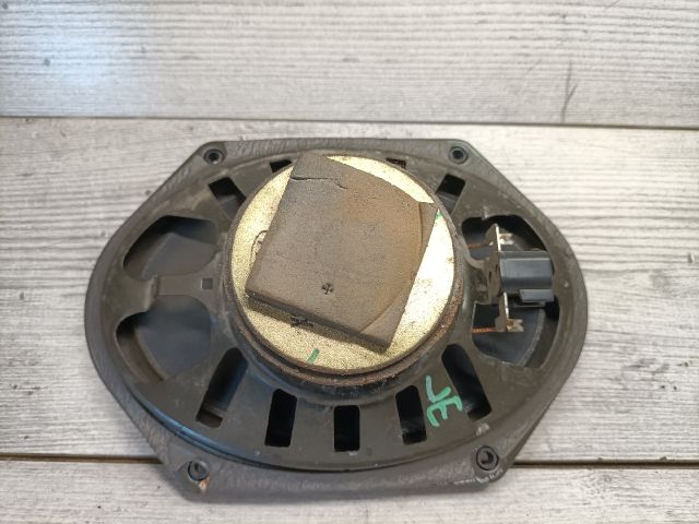 bontott FORD FOCUS I Jobb első Hangszóró
