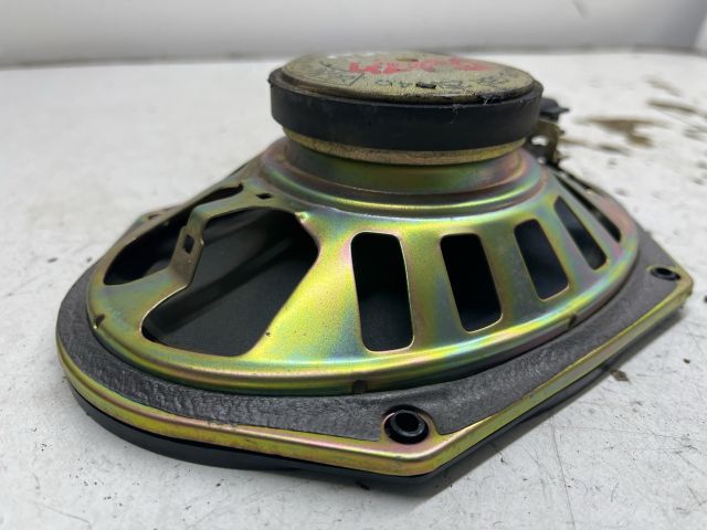 bontott FORD FOCUS I Jobb első Hangszóró