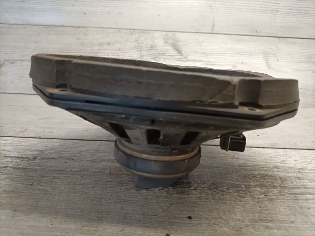 bontott FORD FOCUS I Jobb első Hangszóró