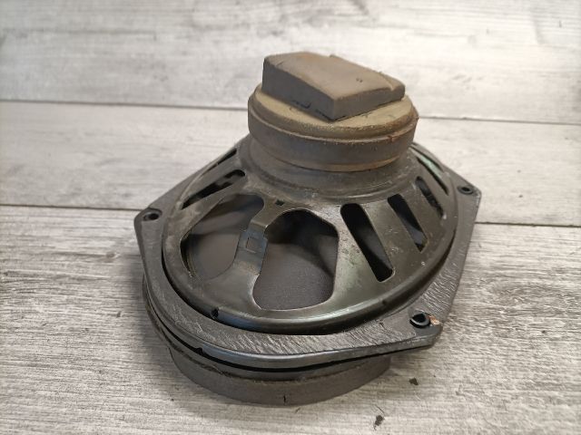 bontott FORD FOCUS I Jobb első Hangszóró