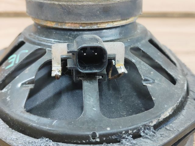 bontott FORD FOCUS I Jobb első Hangszóró