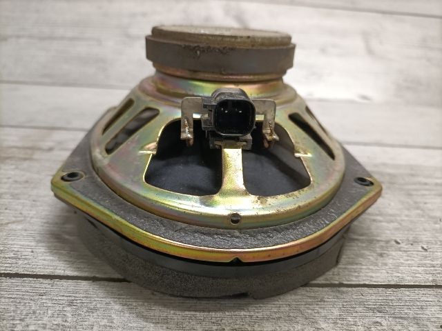 bontott FORD FOCUS I Jobb első Hangszóró