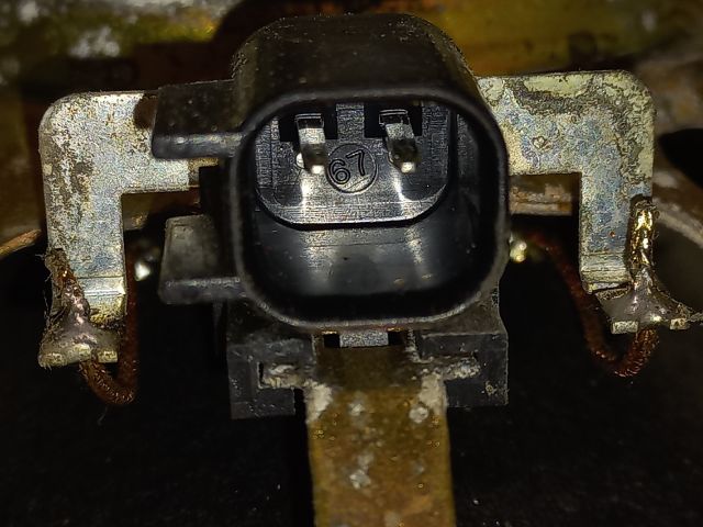 bontott FORD FOCUS I Jobb első Hangszóró