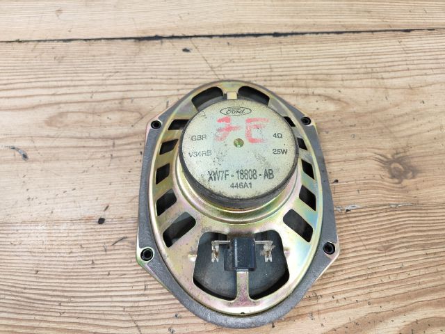 bontott FORD FOCUS I Jobb első Hangszóró