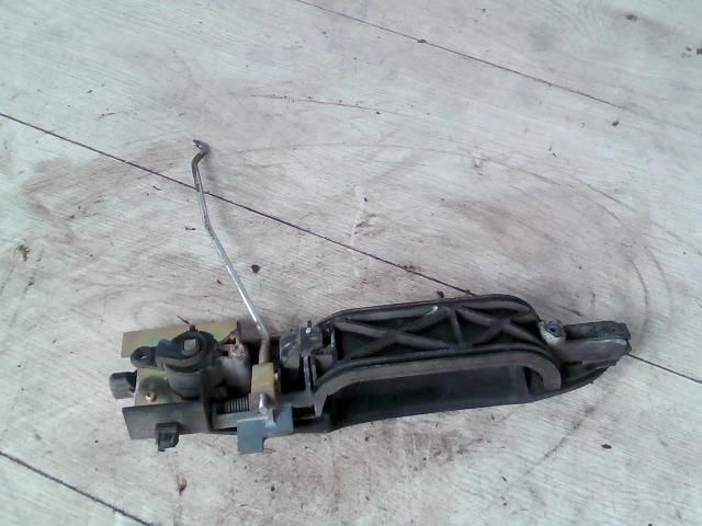 bontott FORD FOCUS I Jobb első Külső Kilincs