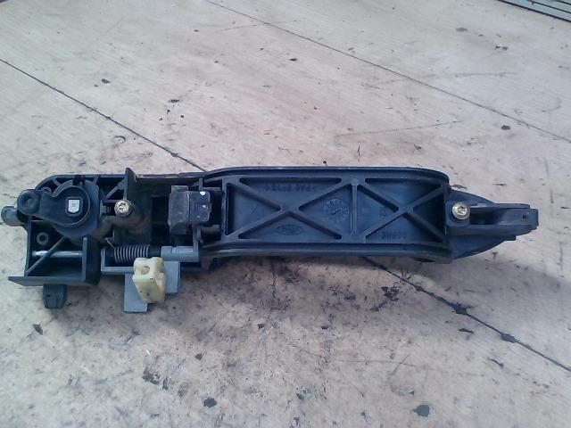 bontott FORD FOCUS I Jobb első Külső Kilincs