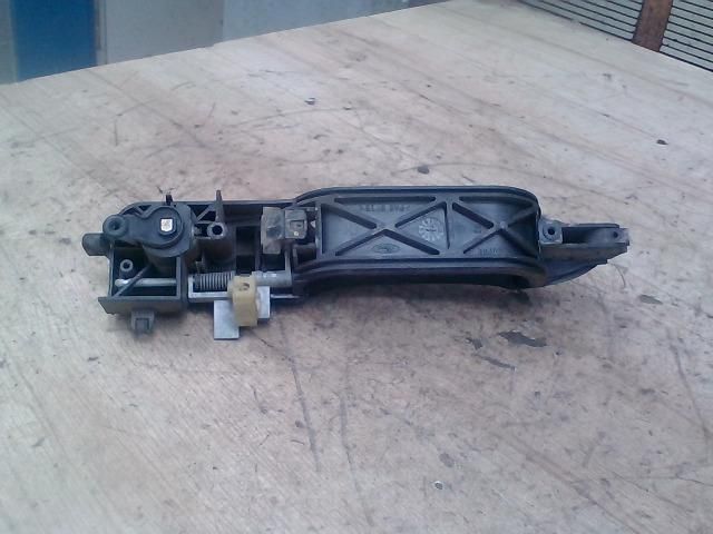 bontott FORD FOCUS I Jobb első Külső Kilincs