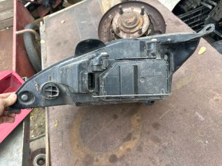 bontott FORD FOCUS I Jobb első Lámpabúra