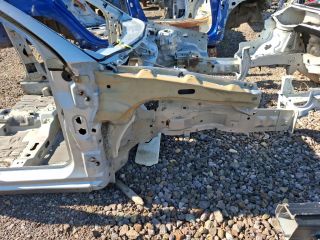 bontott FORD FOCUS I Jobb első Negyed Karosszéria Csomag