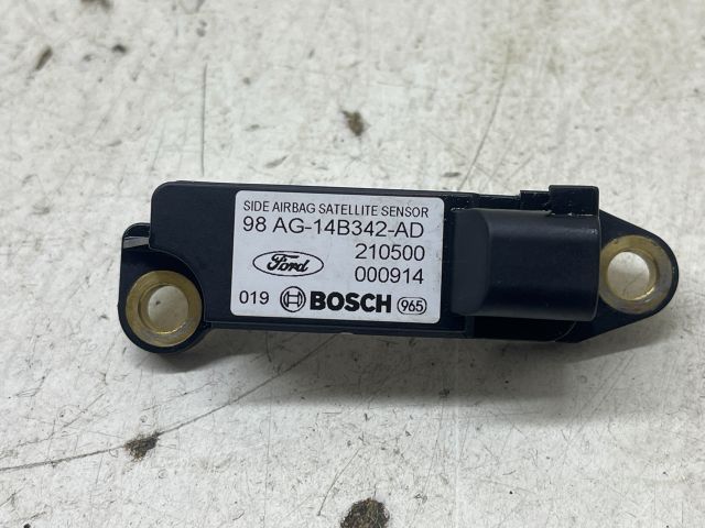 bontott FORD FOCUS I Jobb első Oldal Ütközés Érzékelő