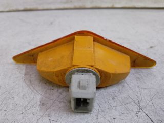 bontott FORD FOCUS I Jobb első Sárvédő Irányjelző