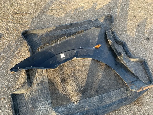 bontott FORD FOCUS I Jobb első Sárvédő