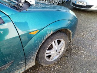 bontott FORD FOCUS I Jobb első Sárvédő